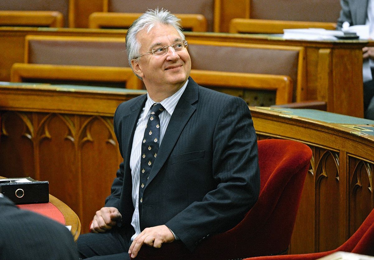 Semjén mondott egy cifrát a magyar egészségügyről
