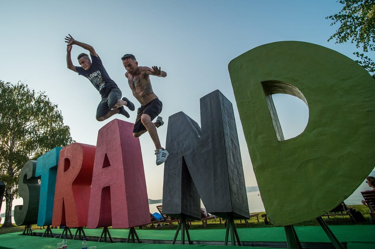 Steve Aoki, a Modestep és az Ofenbach is jön a Strand Fesztiválra