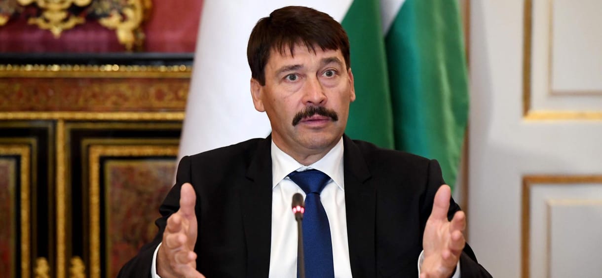 Áder aláírta a felhatalmazási törvényt