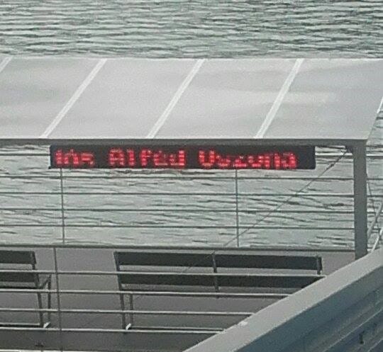 Jó napot, erre van a Jós Alféd Uszona?  