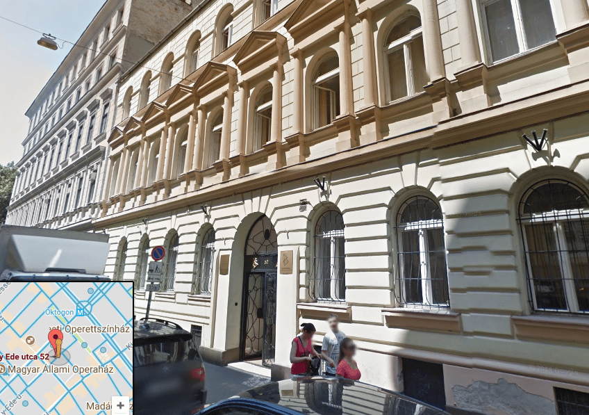 Már bontják a 133 éves házat a Paulay Ede utcában