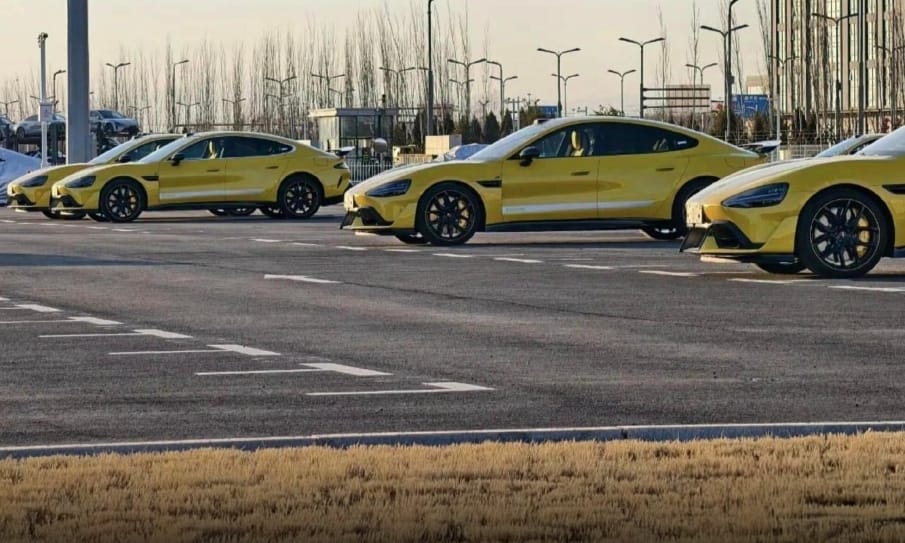 Megelőzi a nagyobb bajt Kína, tilos lesz önvezetőnek hirdetni az autókat
