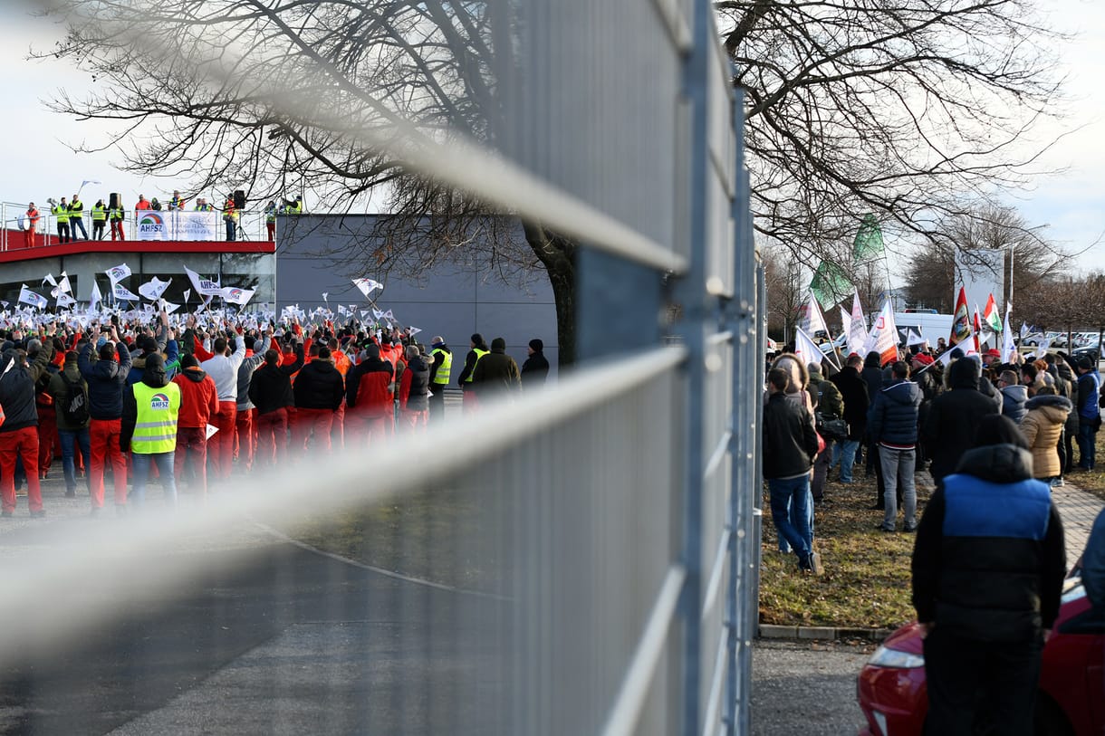 Audi-sztrájk: ma eldőlhet, hogyan tovább
