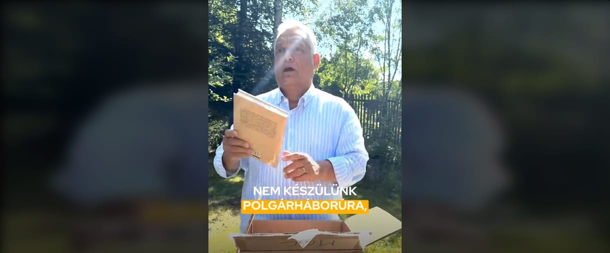 Orbán Viktor könyveket ajánl a nyárra, de a túl vastag és a bonyolult nem kell neki