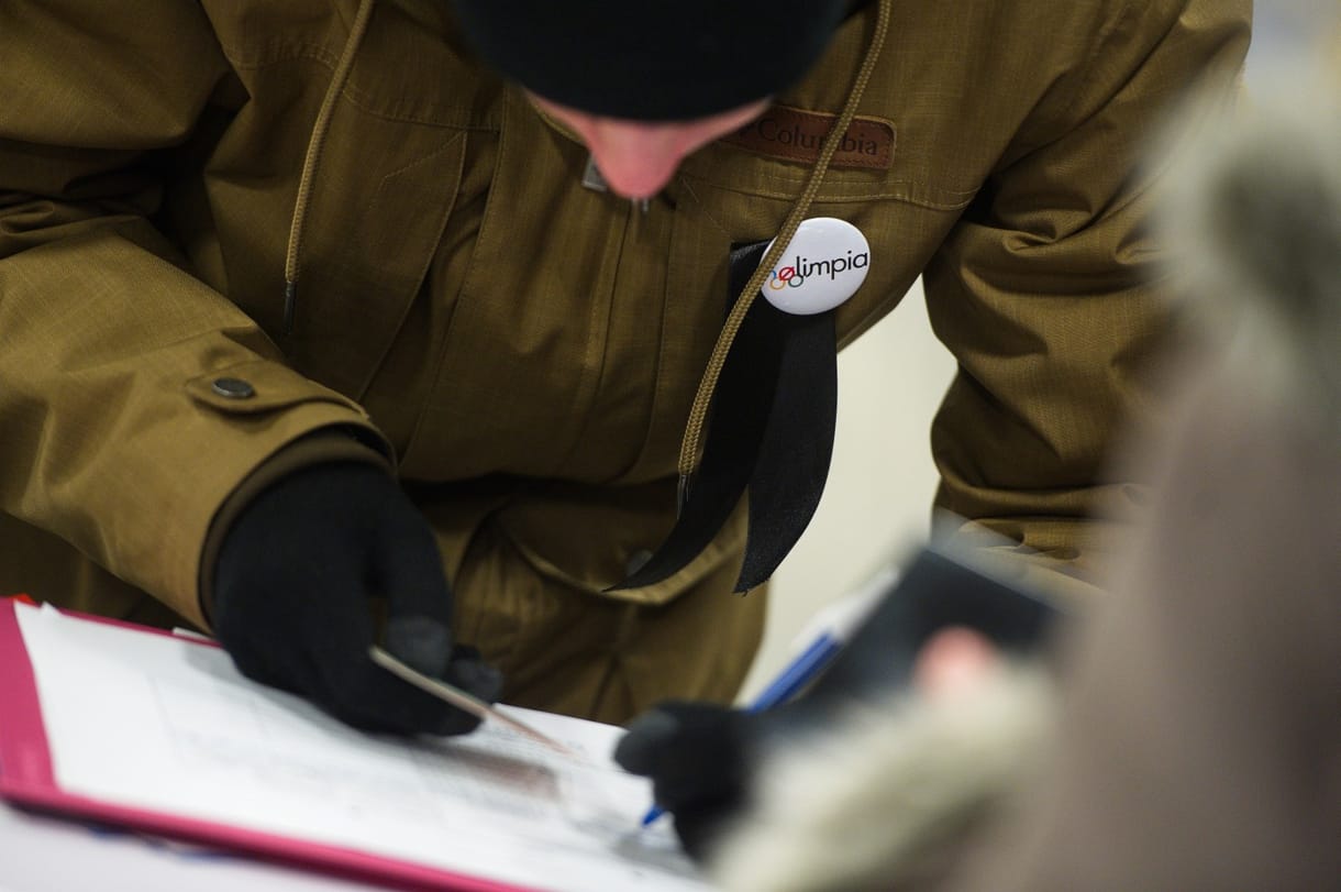 A Kúriához fordul a Momentum az elkaszált kérdések miatt