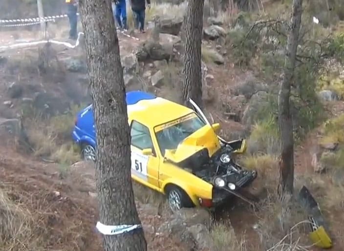 Ekkorát lehet esni egy kettes Golfból fabrikált raliautóval - videó