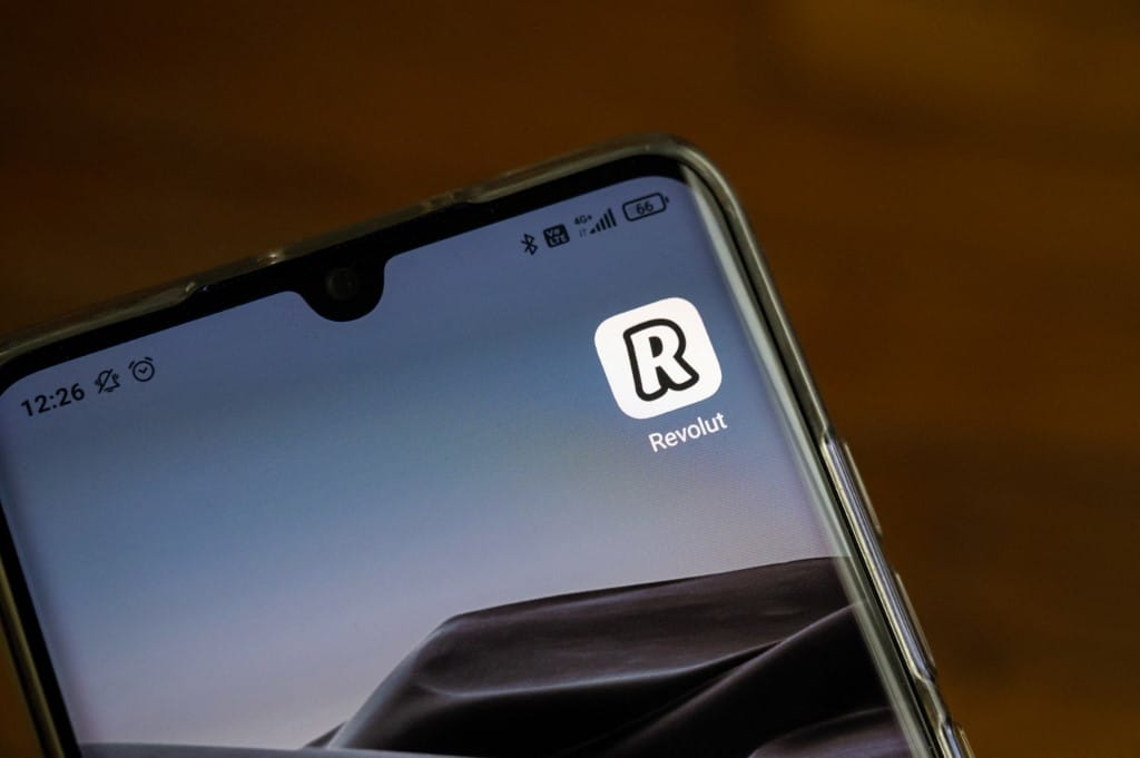 Áprilistól megszűnhetnek a Revolut forintszámlái