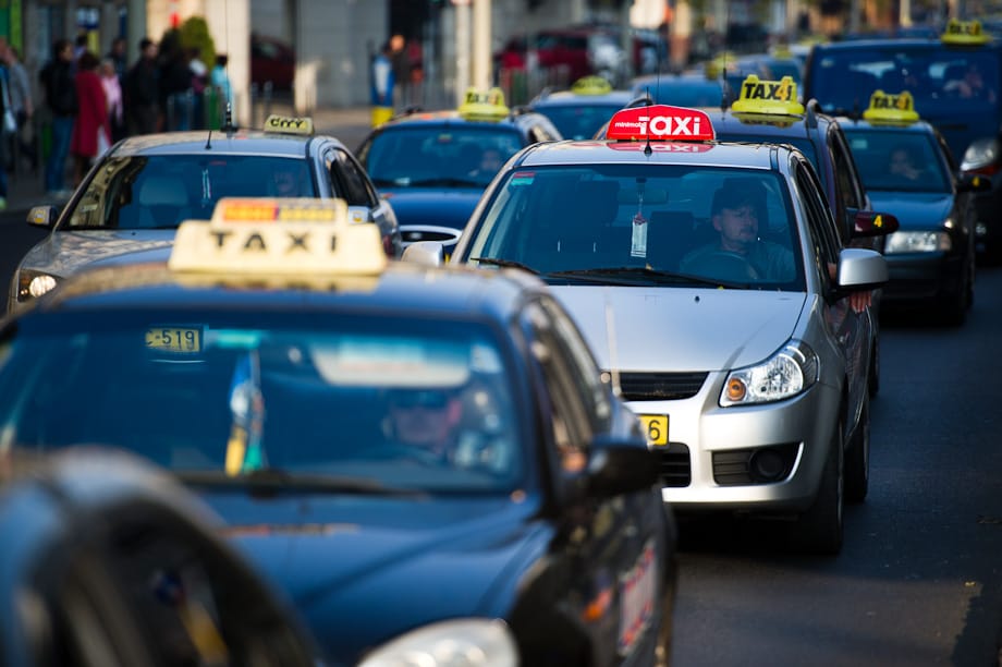 240 fixszel a taxis már nem viccel