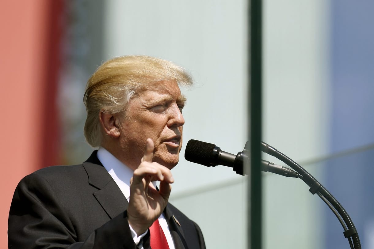 Trump aláírt, nem áll le az USA