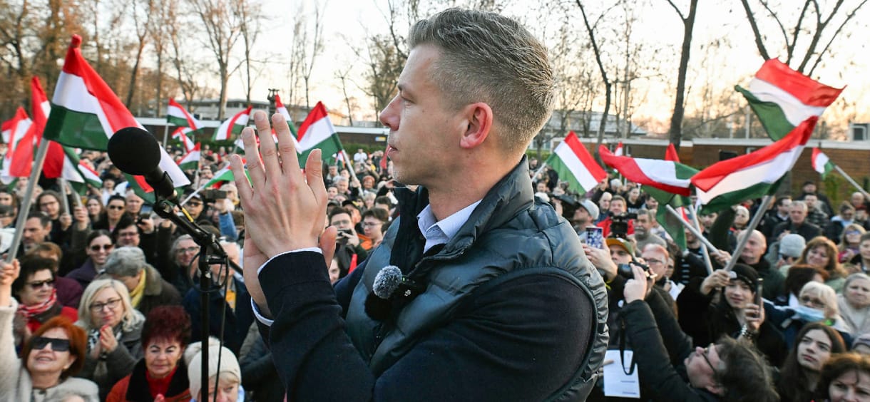 „Magyar Péter nem János vitéz”