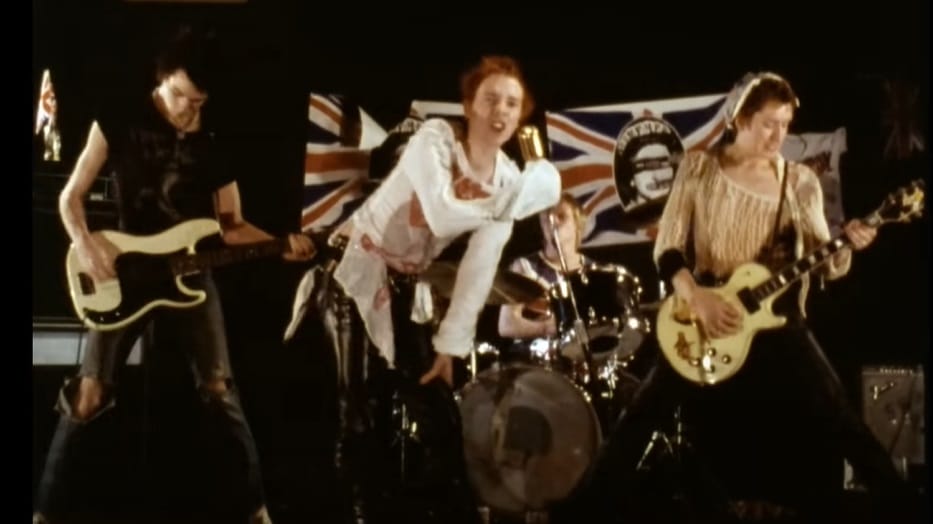 Nagyot robbant a Sex Pistols dala a királynő platinajubileumán
