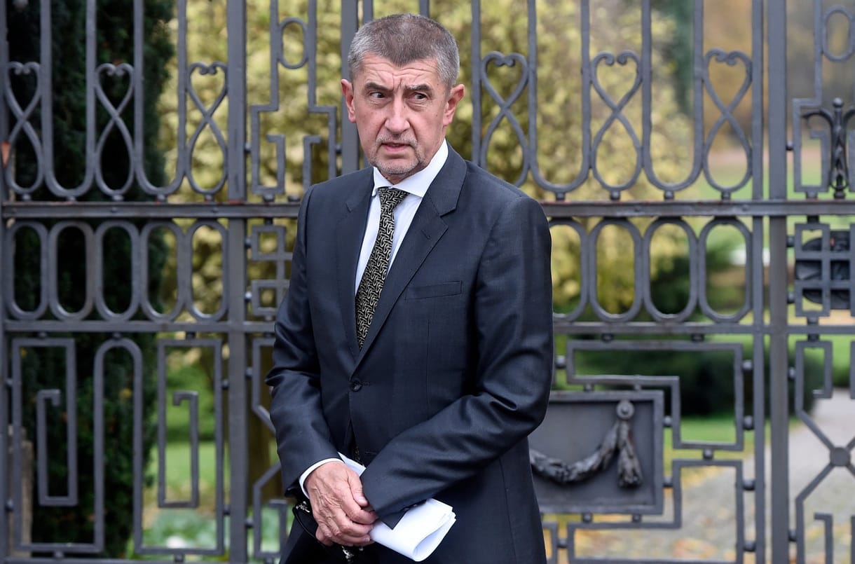 Elvérzett a kisebbségi kormány Csehországban