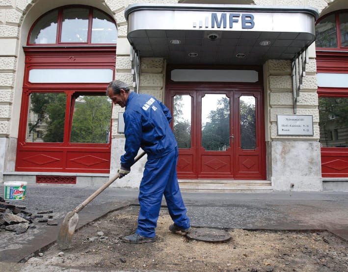Veszteséggel zárta a tavalyi évet a Magyar Fejlesztési Bank 