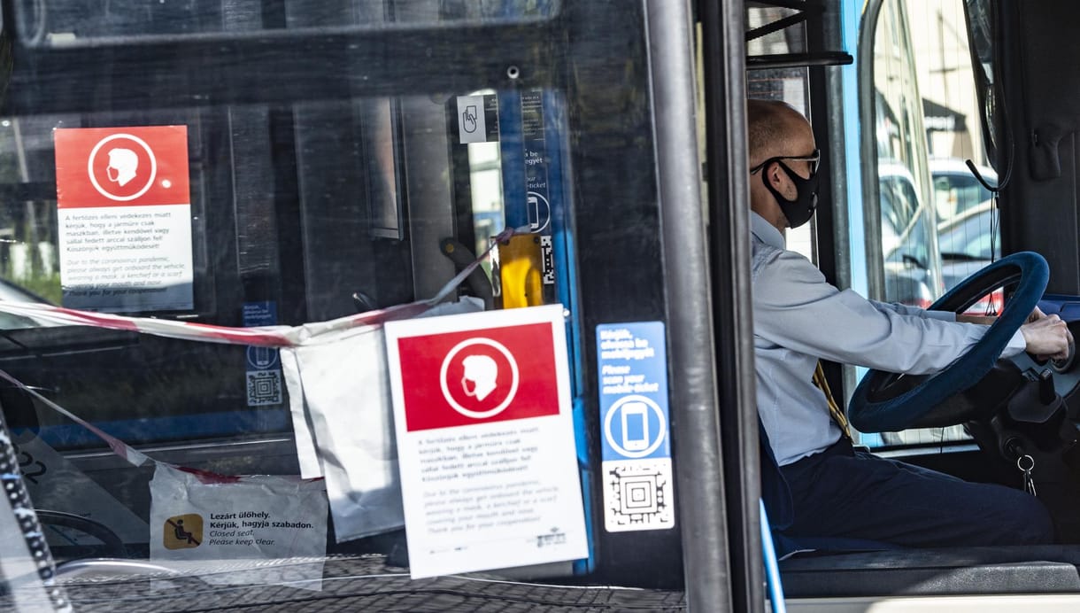 Szigorúbban ellenőrzi a maszkviselést a rendőrség