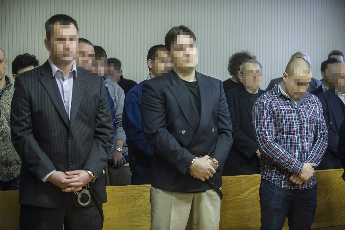 Életfogytiglant kapott az egyik brutális izsáki rendőr