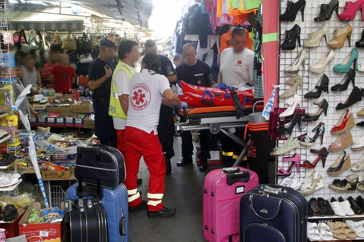 Fotók: verekedés volt a józsefvárosi piacon