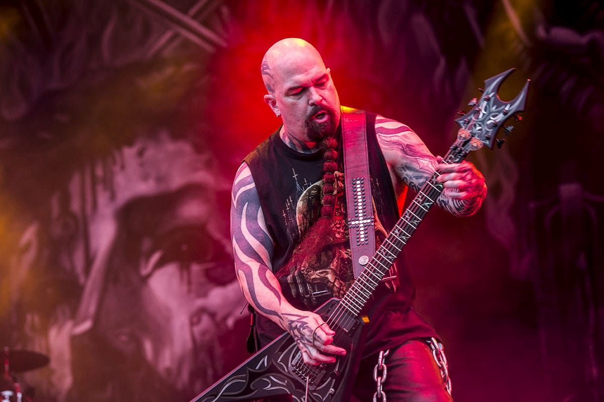 Maga a szétvarrt Slayer-gitáros üzent a magyar rajongóknak