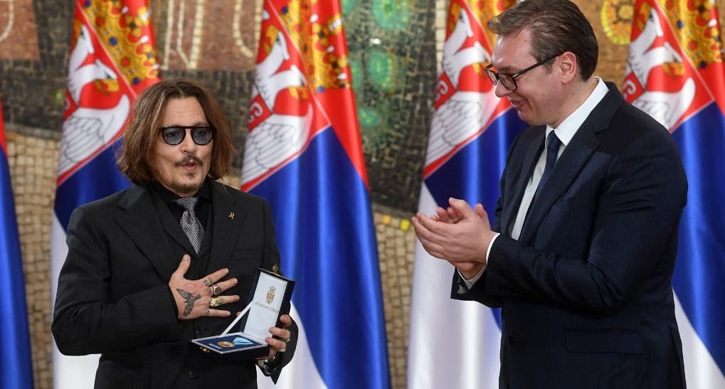 Johnny Depp kicsit belecsúszott a szerb választási kampányba