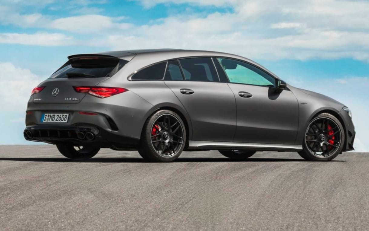 A kecskeméti Mercedes-gyárban tört totálkárosra egy negyvenmilliós sportkombit egy elkóborolt egyetemista