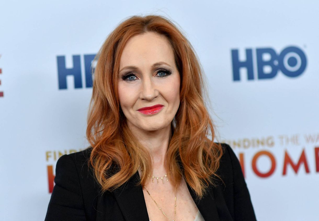 J.K.Rowling új könyvének főszereplőjét transzfóbiával vádolják, a cancel culture áldozatává válik