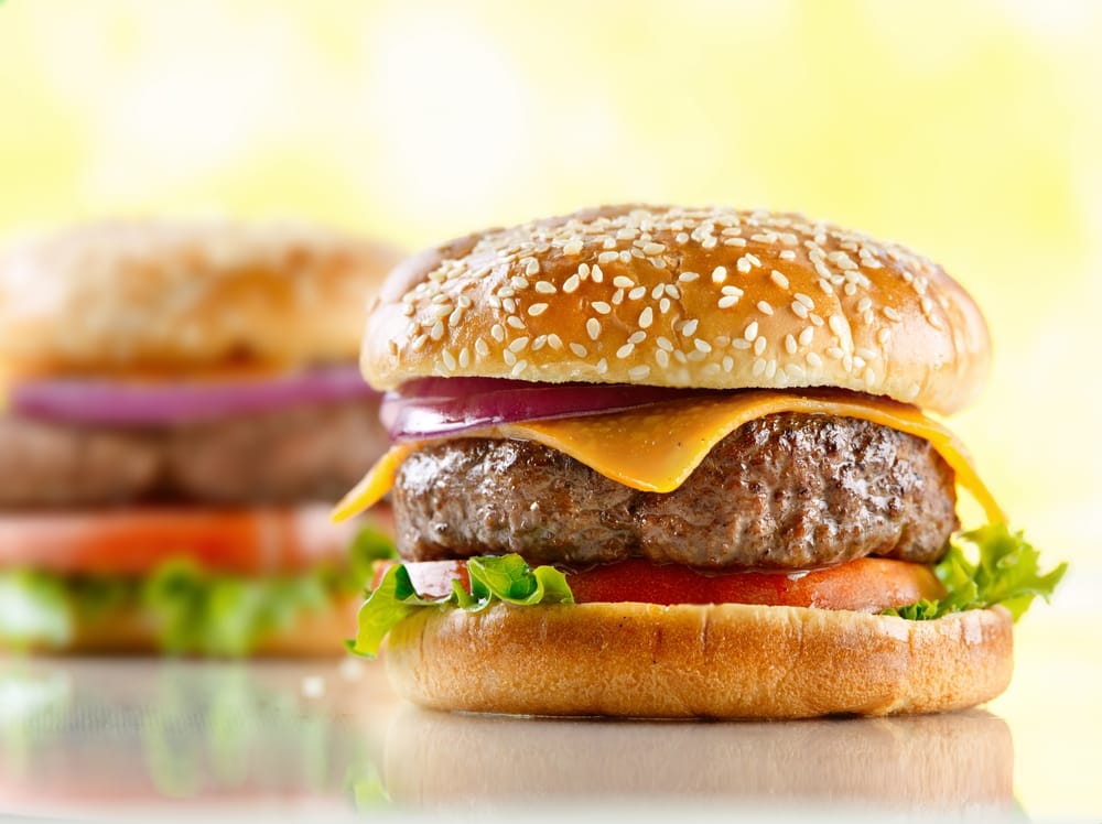 A világ legegyszerűbb receptjei: házi hamburger sütőben sütve