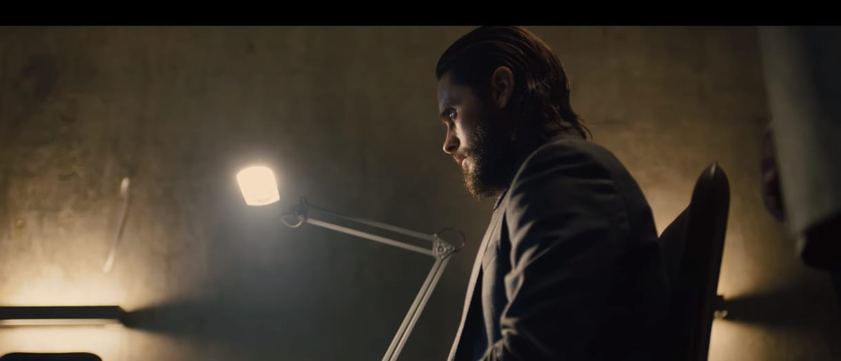 Feszült kisfilm vezeti fel Jared Letóval a Szárnyas fejvadász 2049-et