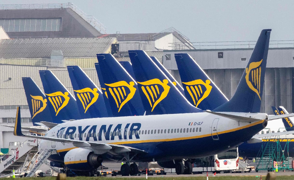 Bombával fenyegettek meg egy Ryanair-gépet, a magyar légierő gépei is kísérték