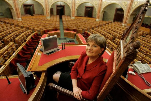 Szili Katalin politikai öngyilkossága. Megéri-e?
