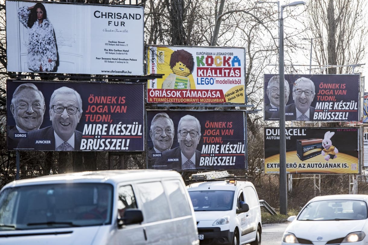 A Kúria szerint sem vizsgálhatók a Juncker-ellenes plakátok