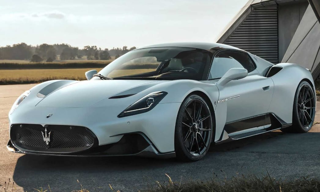 711 lóerős lett a Maserati szupersportkocsija