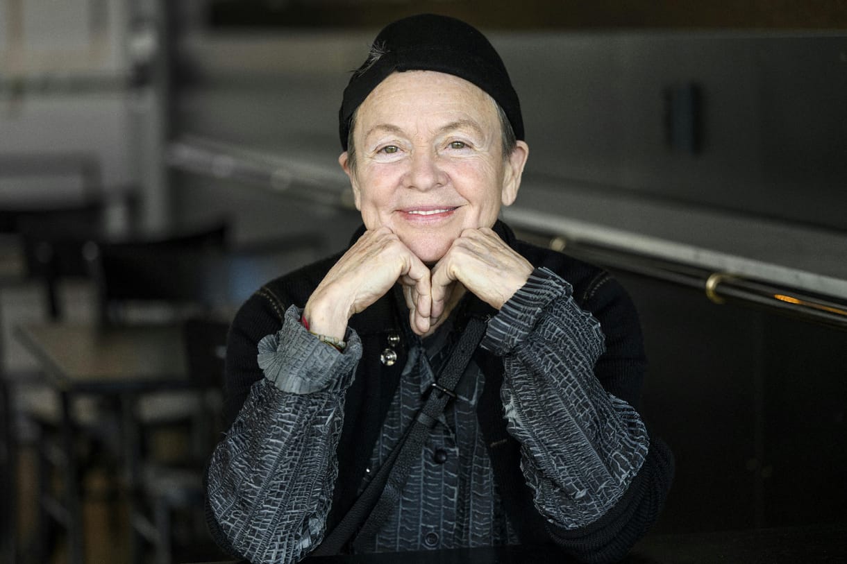 Visszatér Budapestre Laurie Anderson, és a legfontosabb albumát hozza a Magyar Zene Házába