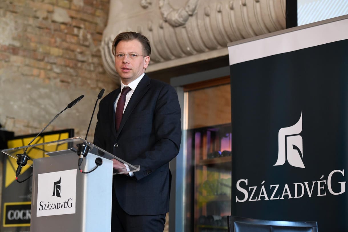 160 milliós osztalékot vett ki a cégéből a katonai titkosszolgálatot irányító új államtitkár