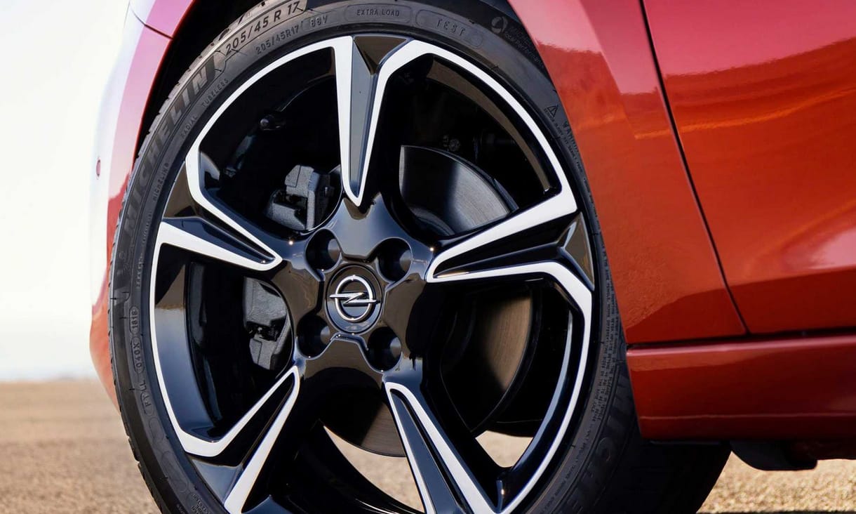Nem márkakereskedés többé az Opel Gombos