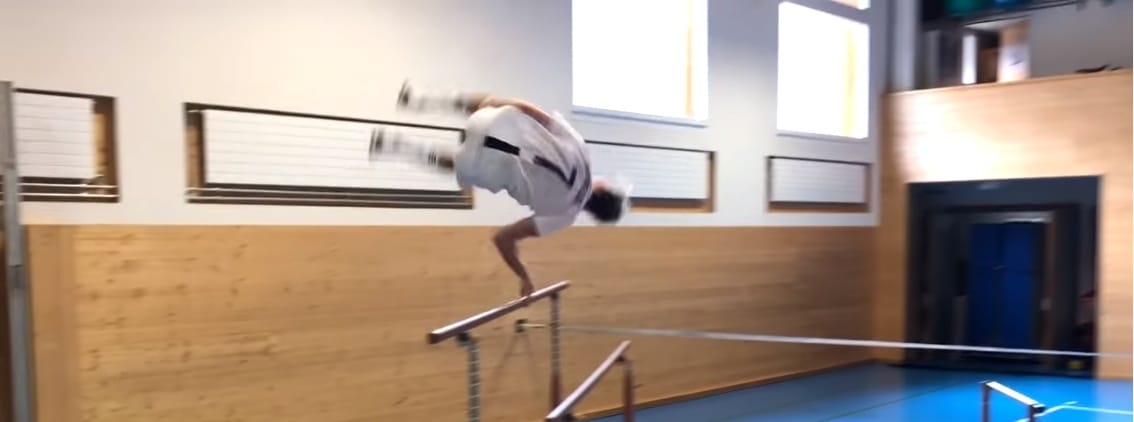 Videó: Folytatja őrült látványos edzéseit a svájci Andri Ragettli