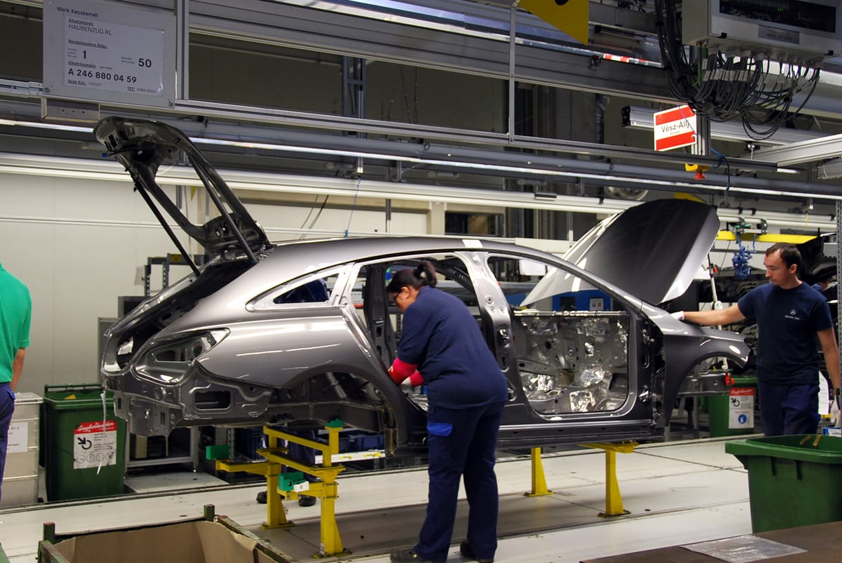 Eltűnnek a Dacia-motoros dízel Mercedesek