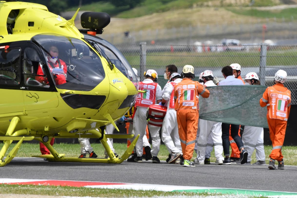 Balesete után kritikus állapotban egy Moto3-as versenyző