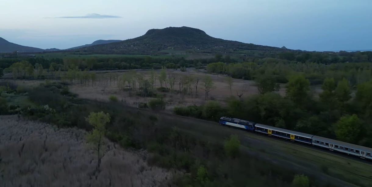 A horvát, az olasz, a görög és a spanyol nyaralás is veri a balatonit a magyar internezetőknél