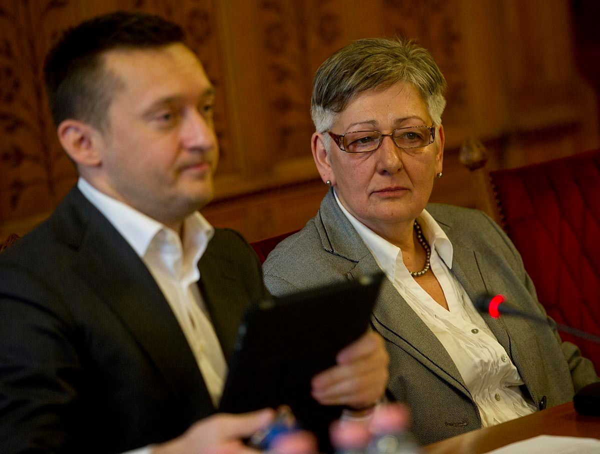 Frankban adósodott el Németh Lászlóné is