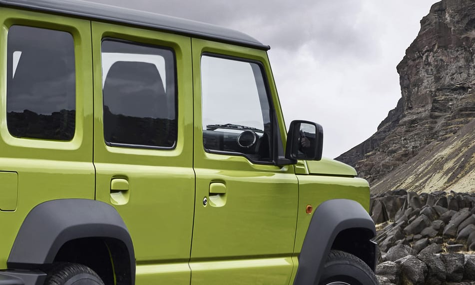 Egészen jól mutat az 5 ajtós Suzuki Jimny