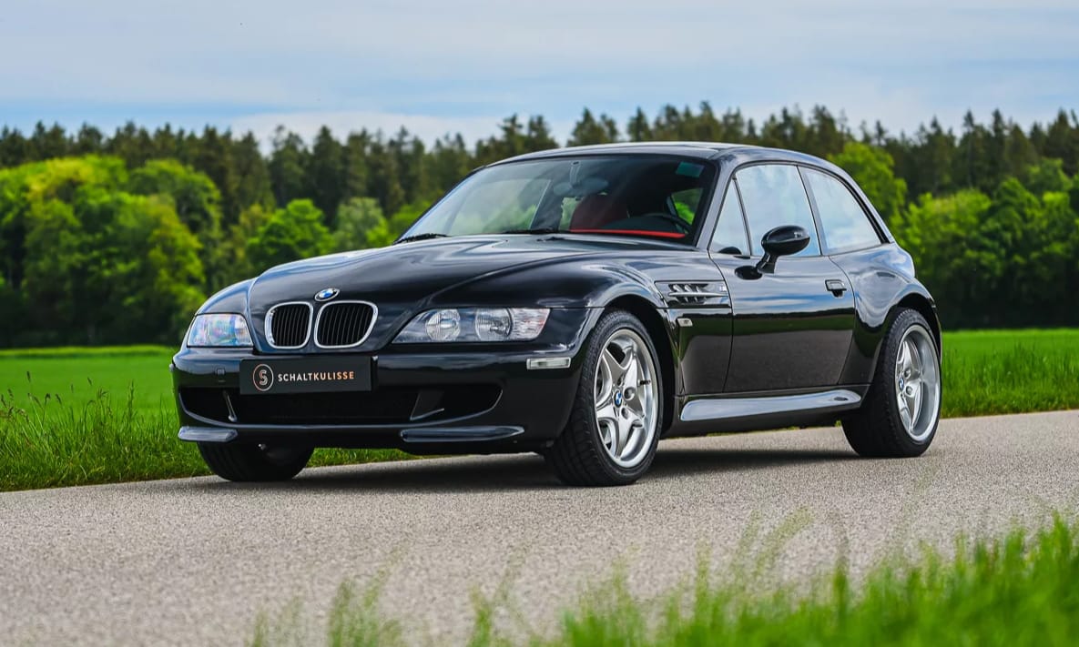 Igazi időkapszula ez a 25 évesen vadonatúj szuperritka BMW