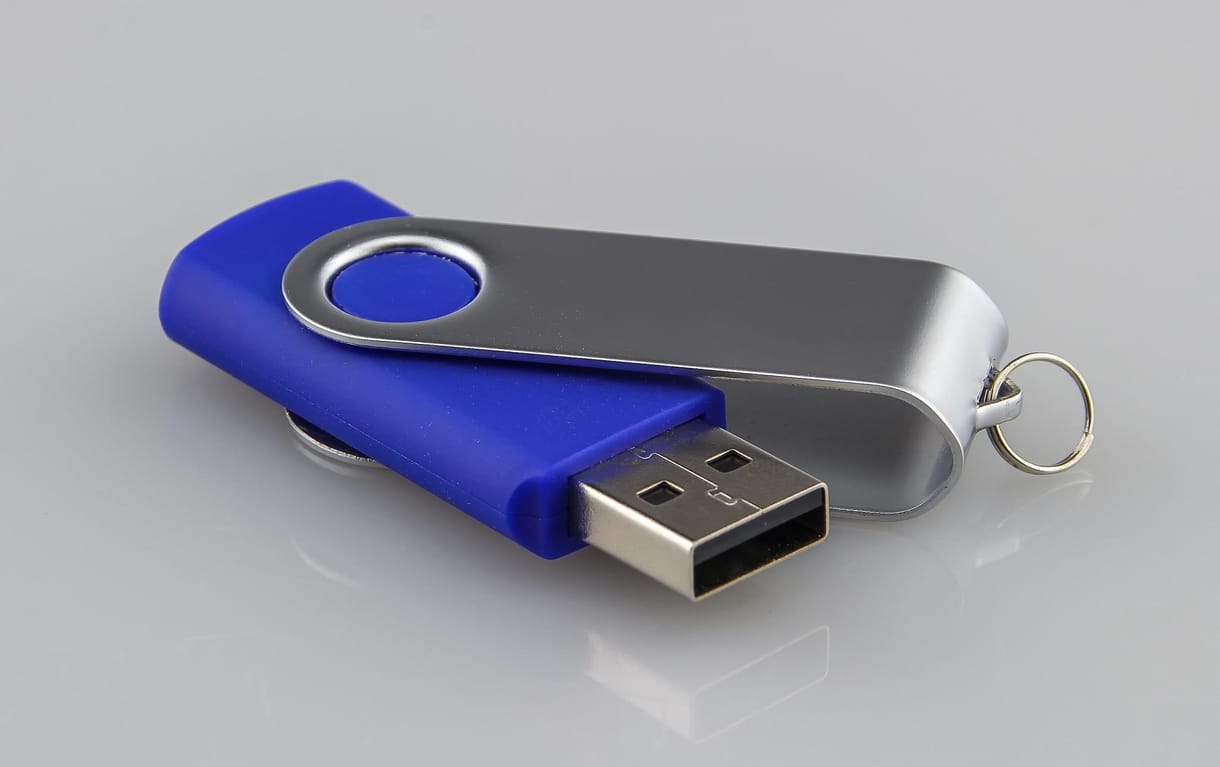 Egy pendrive-ra tette szinte minden vagyonát, és úgy menekült el Ukrajnából a 20 éves férfi