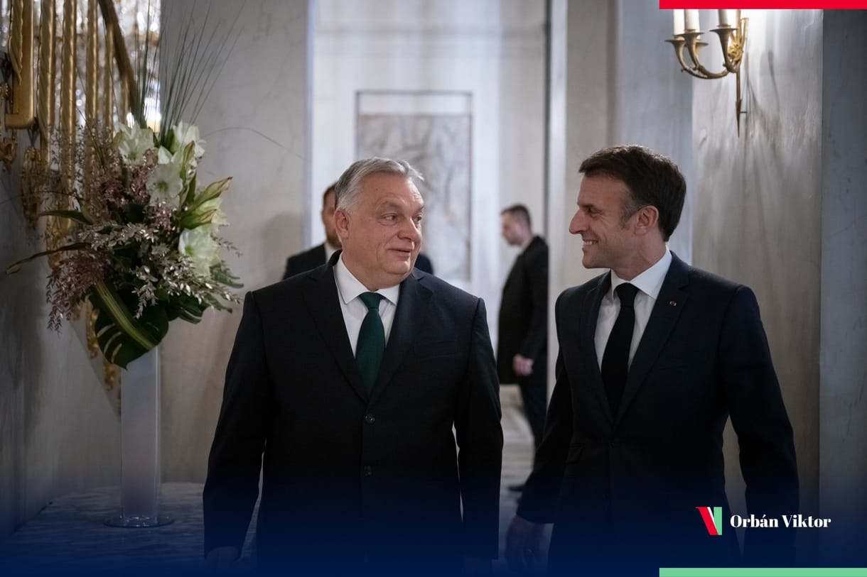 Orbán sajtófőnöke szerint Macron 