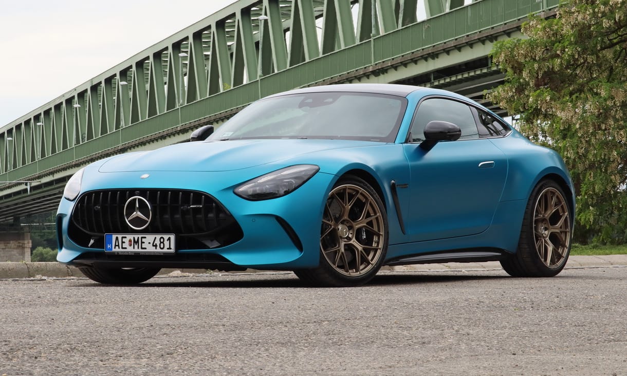 Ördög és pokol: teszten a villany nélküli biturbó V8-as, 100 milliós Mercedes-AMG GT