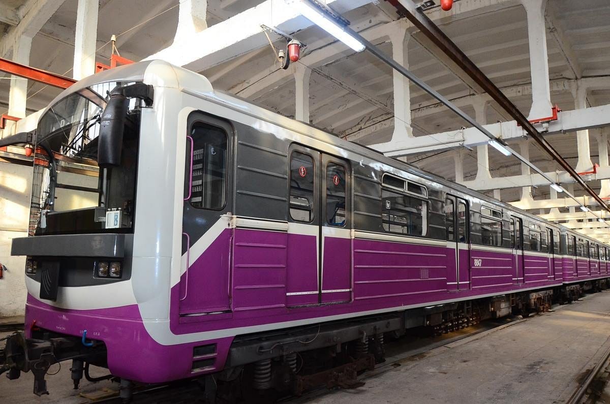 Akár így is kinézhetnek majd a felújított budapesti metrókocsik – fotók