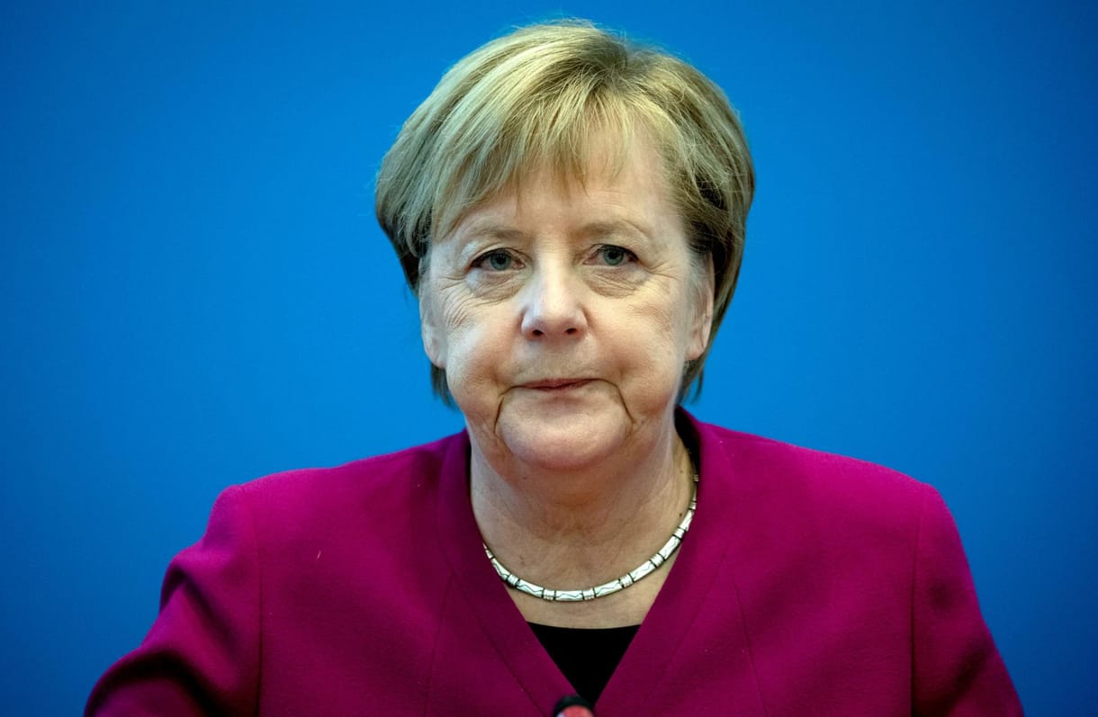 Merkel nagypolitikába visszatérő kihívója aligha vágyott ilyen típusú ismertségre