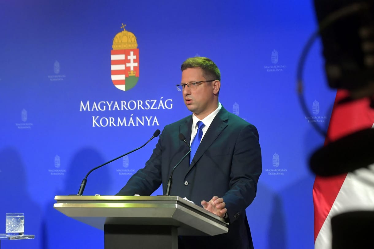 Gulyás Gergely: „Vezetői alkalmasság kérdése, hogy legyen szappan a kórházban”