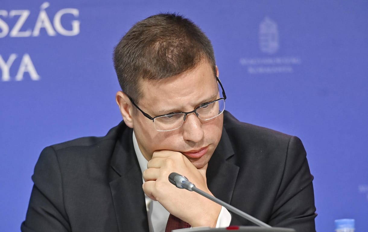 Tóta W. Árpád: Állítsátok meg a Fideszt, Gulyás Gergő ki akar szállni!