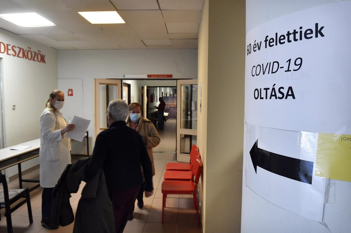 Bíróság mondta ki: jogtalanul tiltotta ki a minisztérium a médiát a kórházakból