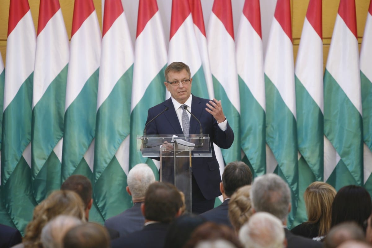 Magyaráz az MNB: miért kellett elvenni a magánnyugdíjpénztárak ezermilliárdjait?