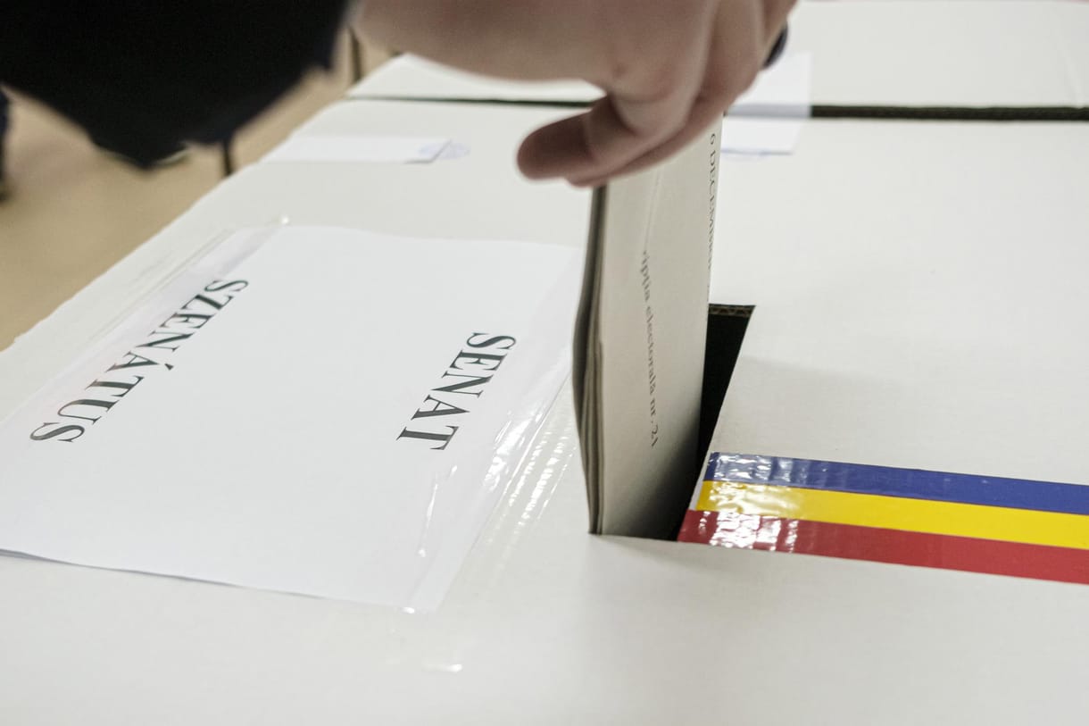 Exit-poll: nyernek a szociáldemokraták, de a szélsőjobb is jól szerepelt a romániai választáson